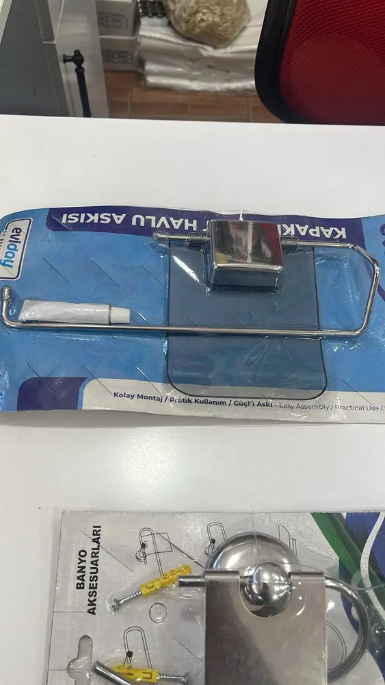 Yeni Çağ mağazasından görünüm 1
